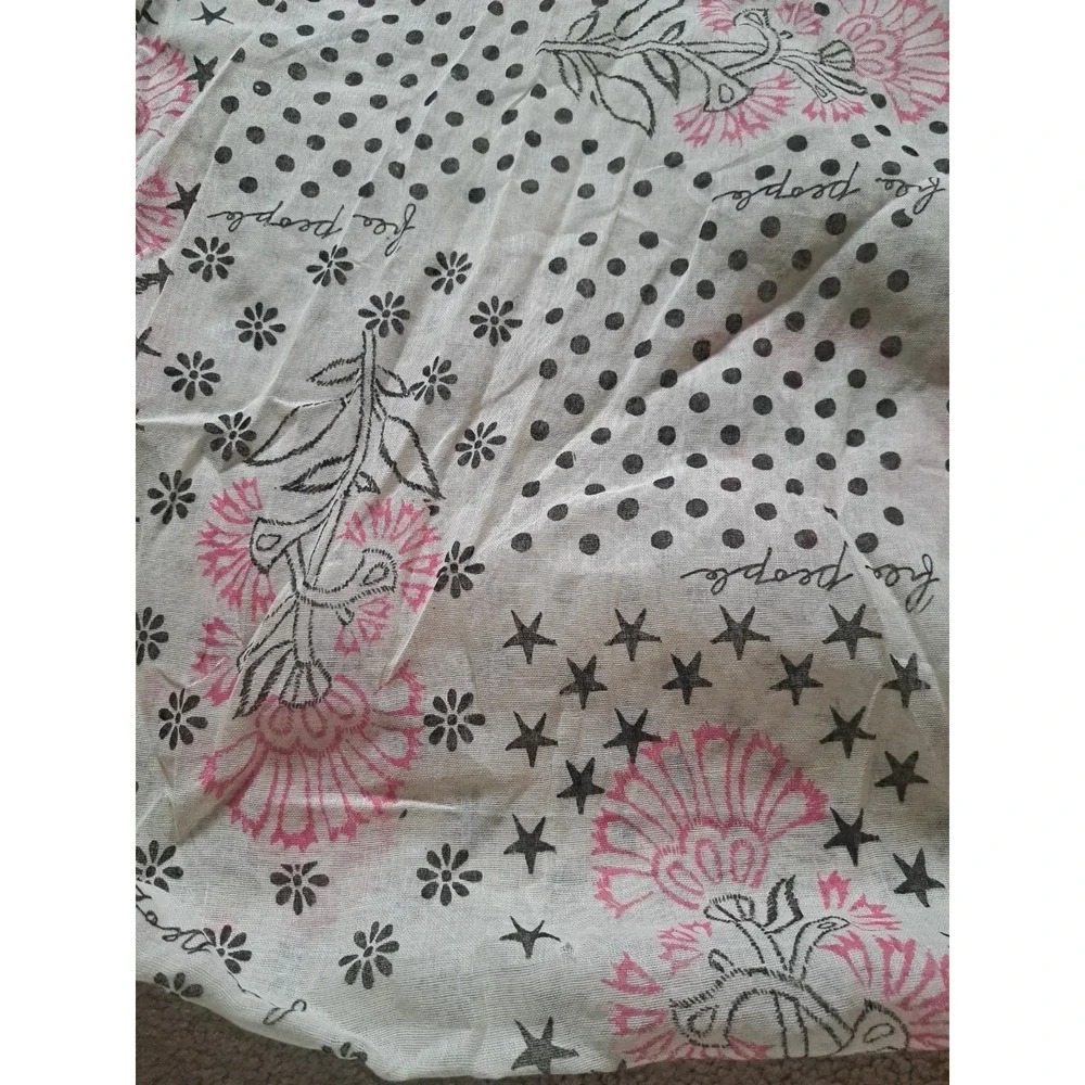 Free People  Cotton Large Shopping Bag Tote  17 X 16 X  5.5 Inches